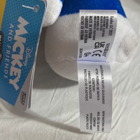 Funko Disney Classics Donald Duck POP Plush Figure - Picture 8 of 9